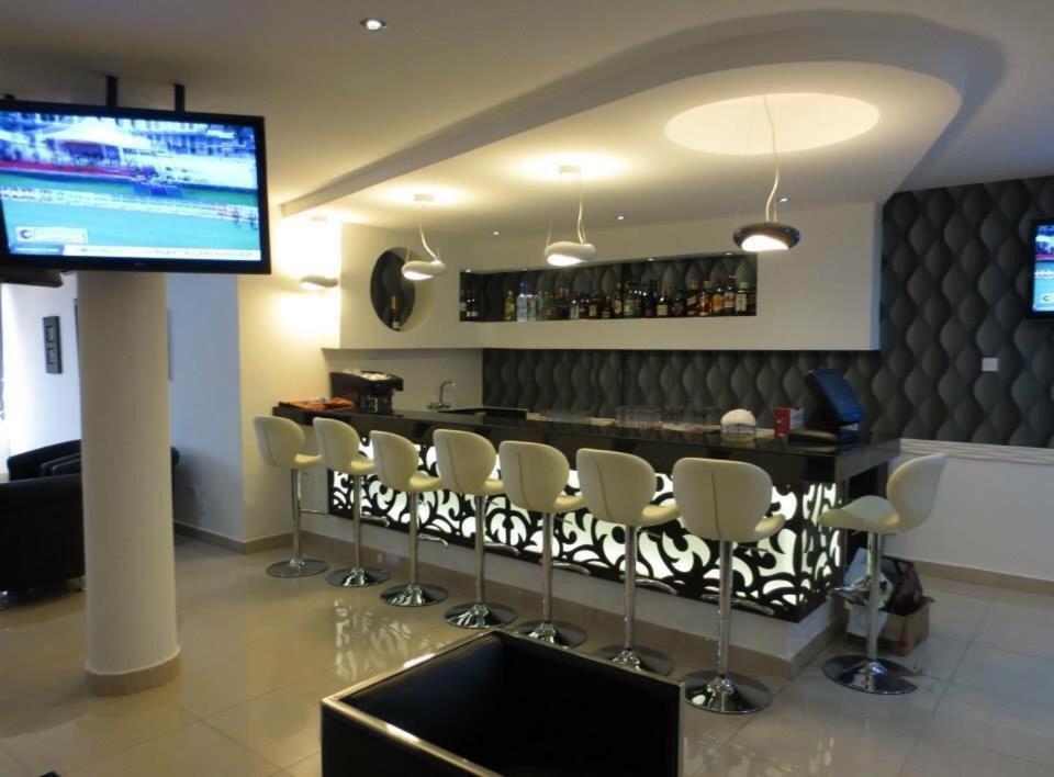 Airport Plaza Hotel Djouba Extérieur photo
